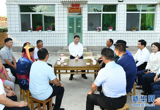 始终牢记党的初心和使命 ——记习近平总书记在内蒙古考察并指导开展“不忘初心、牢记使命”主题教育