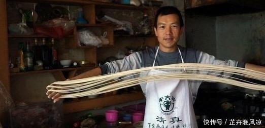 大街上那么多兰州拉面，没什么人吃，为什么不倒闭，看完沉默了