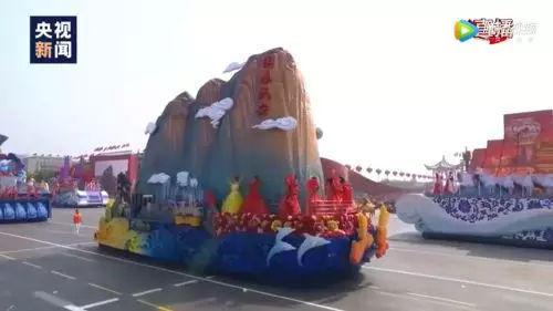 全国各省彩车大盘点：陕西省拉了一车“砖”，台湾省藏着个“彩蛋”，你家乡的啥样？