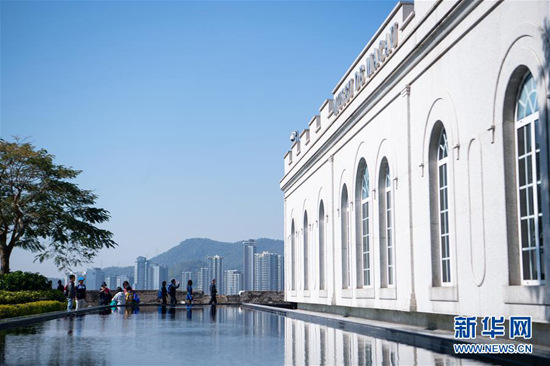 真情厚爱系濠江 定向领航展新篇——以习近平同志为核心的党中央关心澳门发展纪实