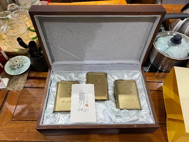 新华视点｜“茶叶2两、包装2斤”……过度包装何时休！