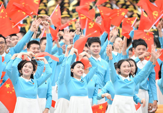 新华网评：跨越时空，青春力量永远“在场”