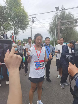 果香情更浓，韵动新农村——新民市万米田园跑盛况