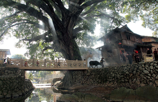 “最佳旅游乡村”之福建官洋：土楼连古今，村光亦日新