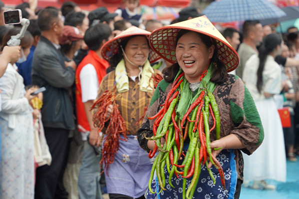 贵州纳雍百兴镇“风味康养.夏悦舌尖”活动:清凉与火热交织的文旅盛宴